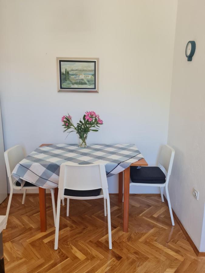 Apartments Apartmani Pintar Mimice Exterior photo